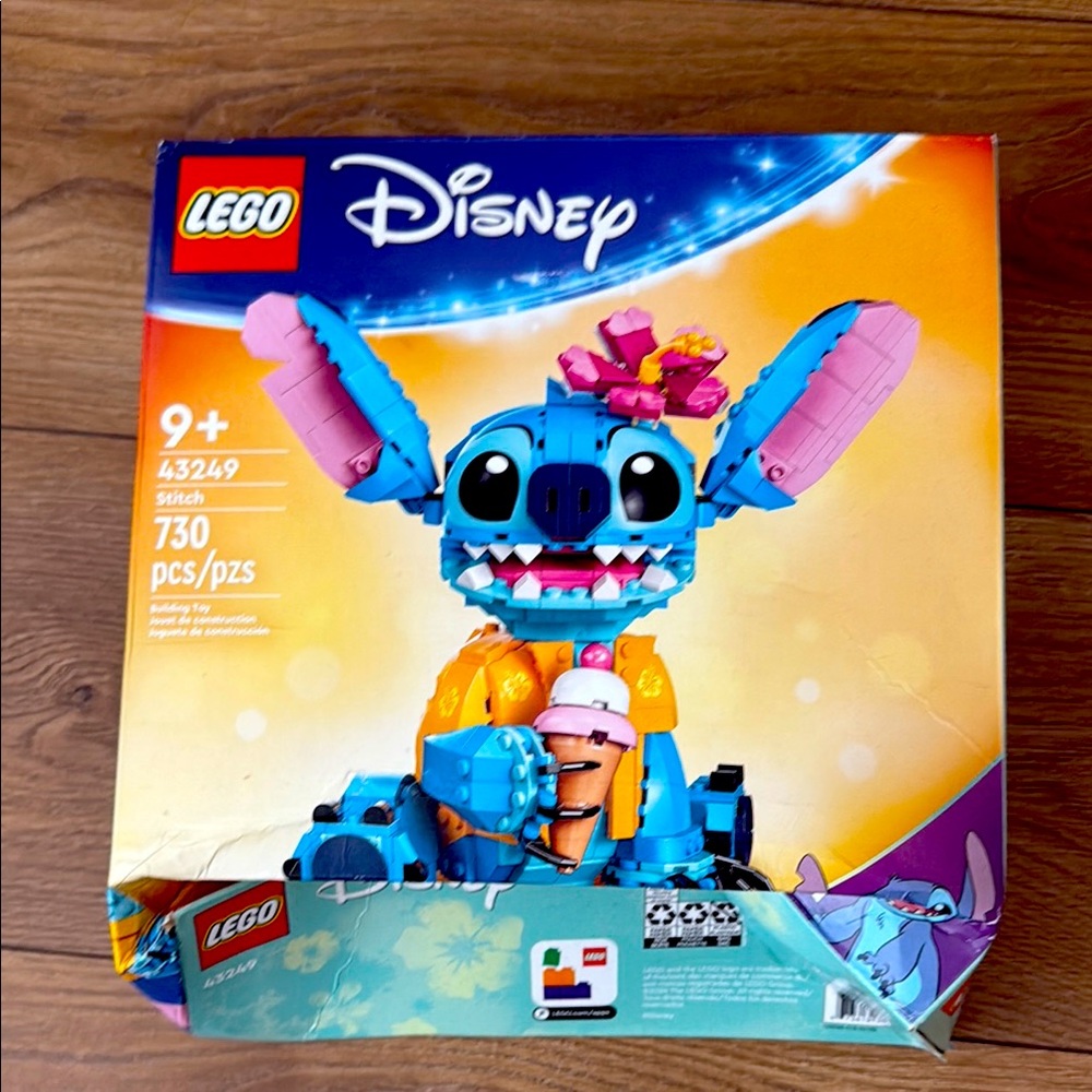LEGO Disney Stitch Building Set -730 piece